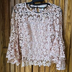 Adiva Lace top, NWT, size S (XS) Blush
